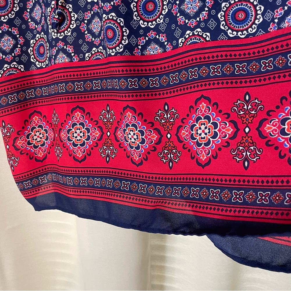 New Directions Bandanna Print Long Blouse - Picture 8 of 11